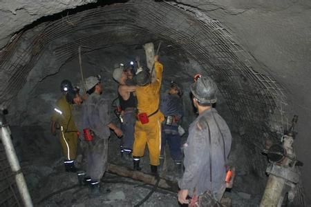 乌烈镇工程爆破中的危险因素分析以及应对工程爆破危险的措施