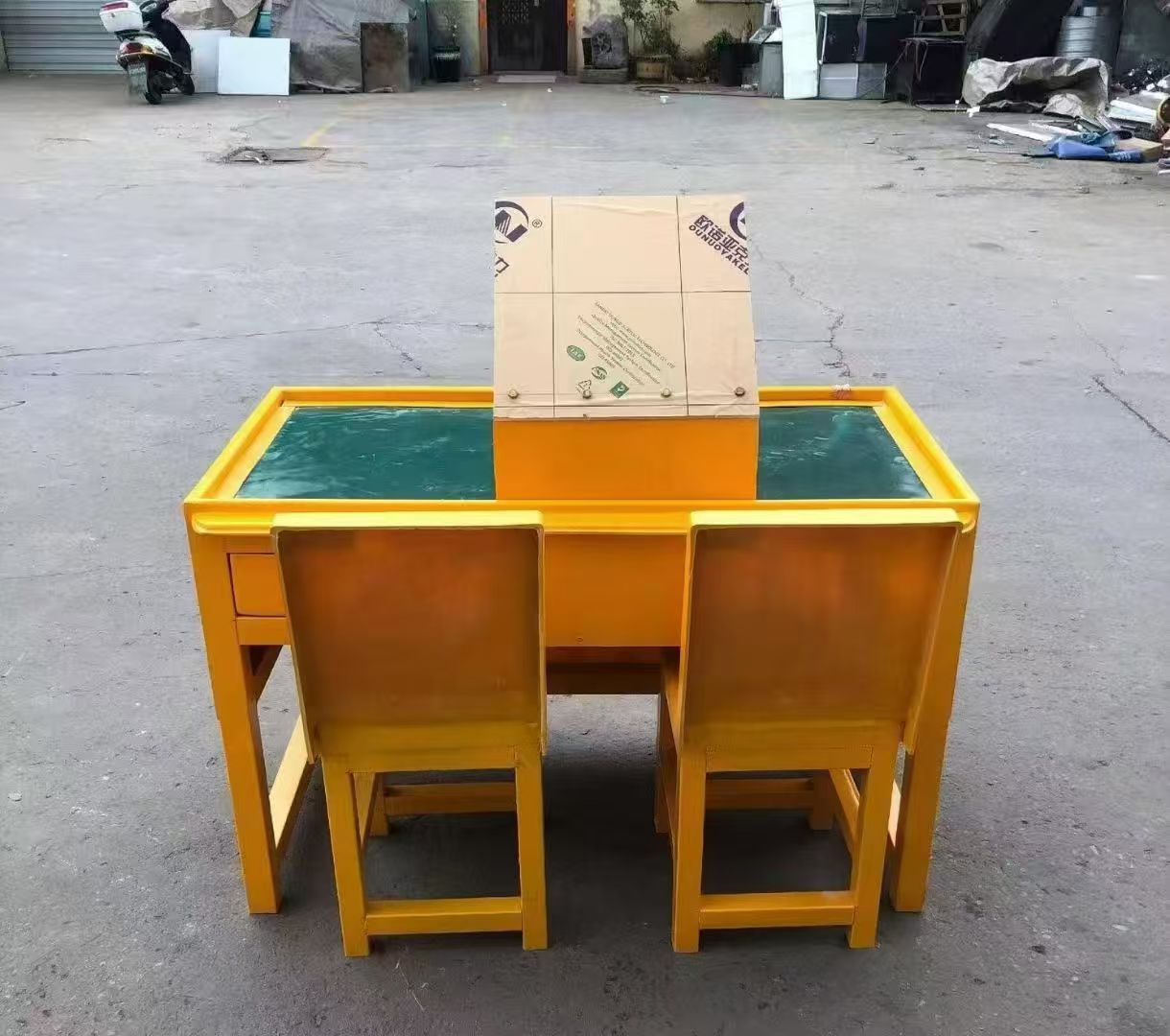 乌烈镇防静电导通桌井下煤矿火工品发放桌：危险品流转的安全守护者